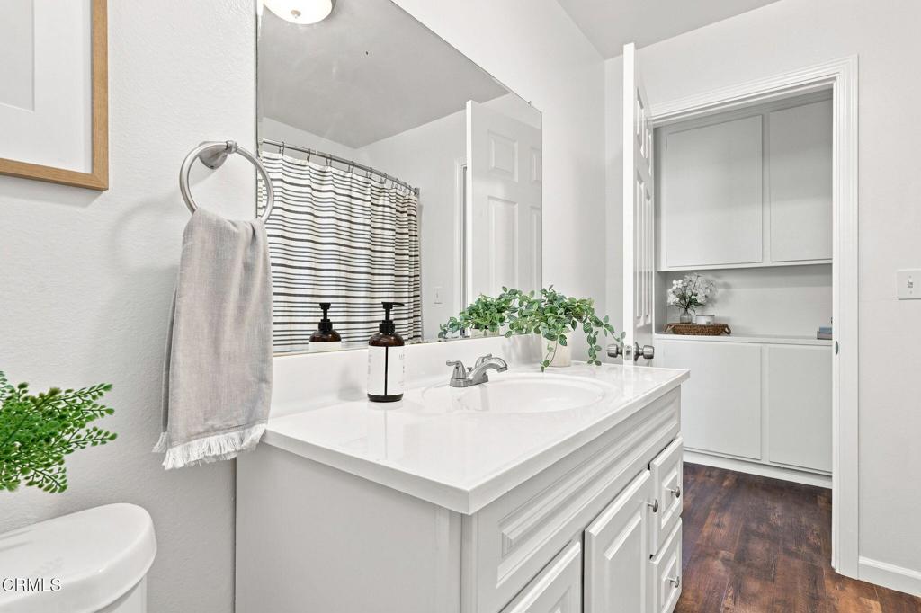 575 E Thomas Street Property Photo 14