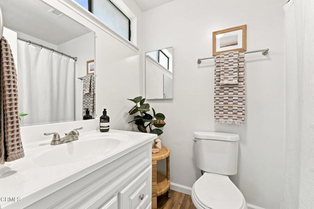 575 E Thomas Street Property Photo 18