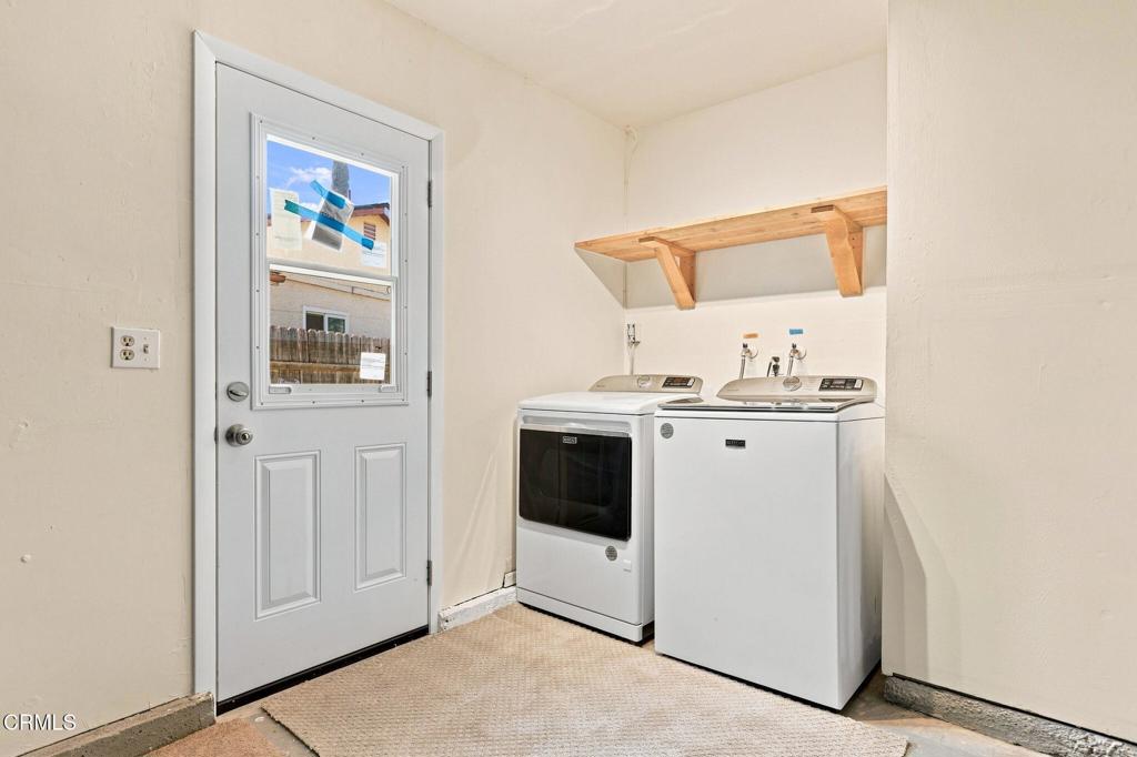 575 E Thomas Street Property Photo 27