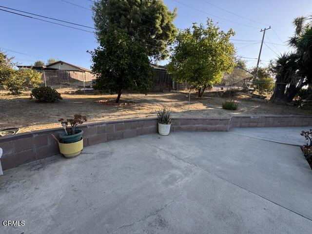 935 E Hillcrest Drive Property Photo 28