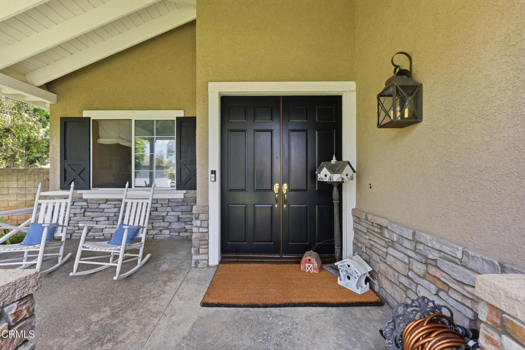 2424 Orion Way Property Photo 4