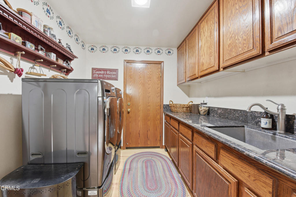 2424 Orion Way Property Photo 49