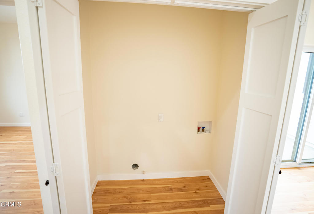 1141 W 2nd Street Property Photo 15