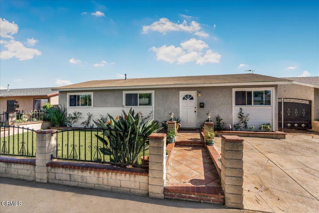 1844 Macarthur Place Property Photo 3
