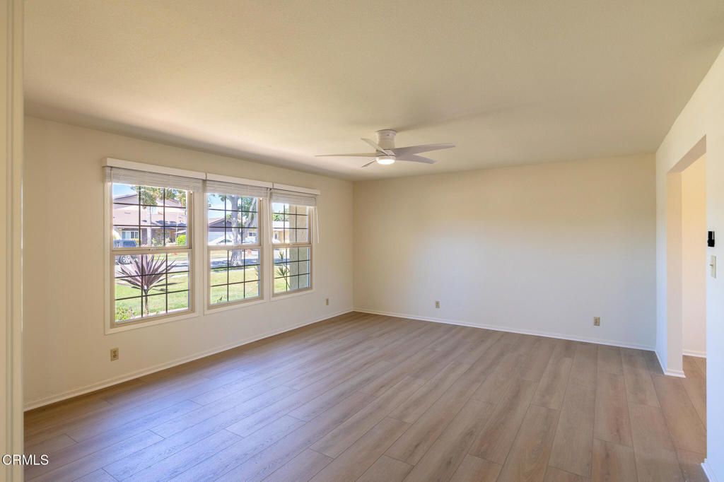 2434 El Cajon Way Property Photo 8