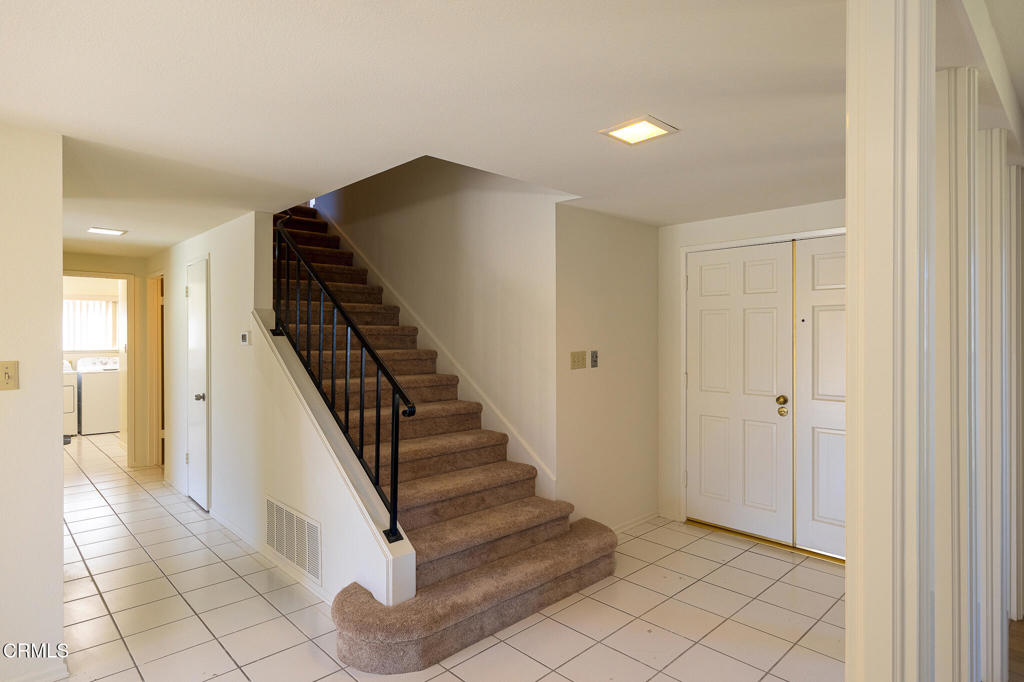2434 El Cajon Way Property Photo 9