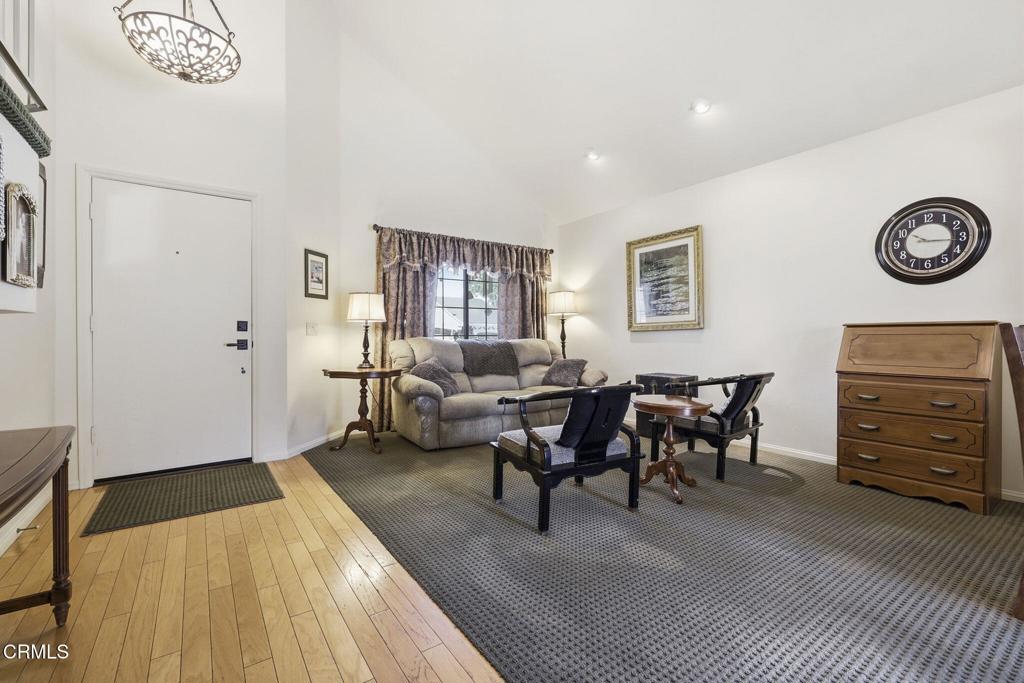978 Jasper Avenue Property Photo 8