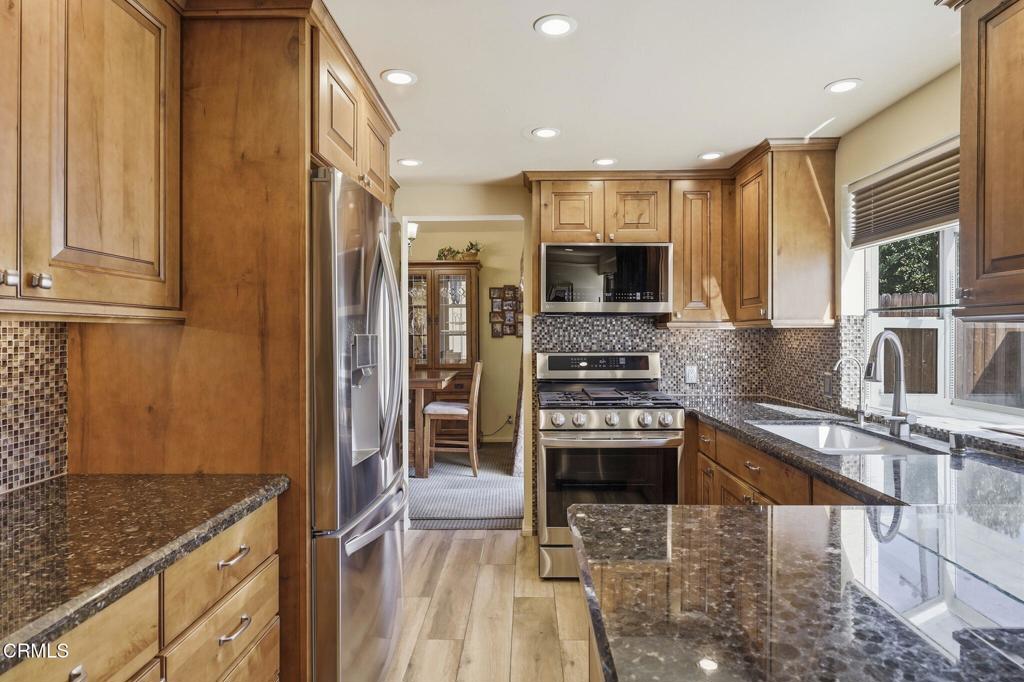 978 Jasper Avenue Property Photo 14