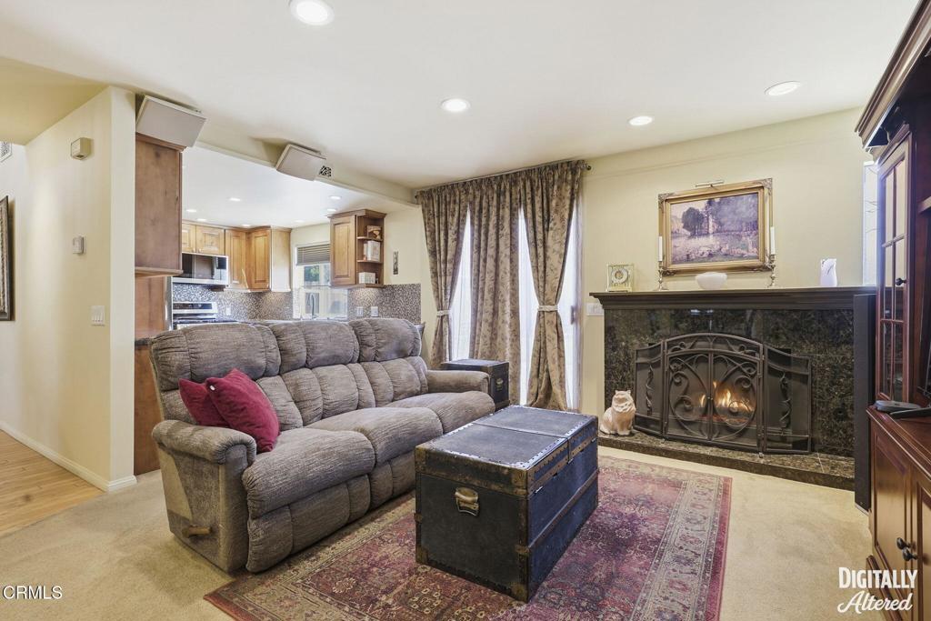 978 Jasper Avenue Property Photo 25