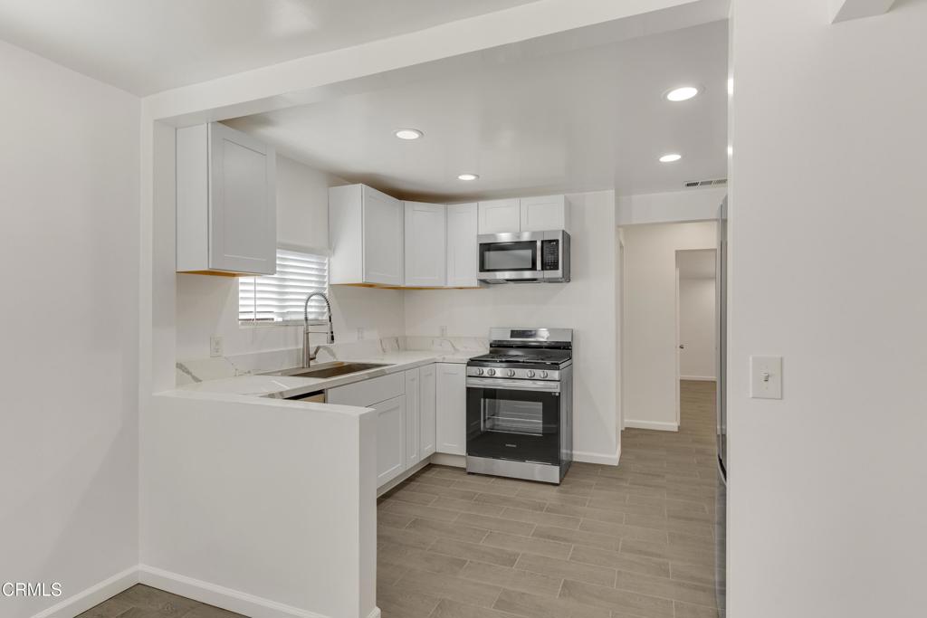 1235 1247 1235,1241,1247 Clavel Avenue Property Photo 12