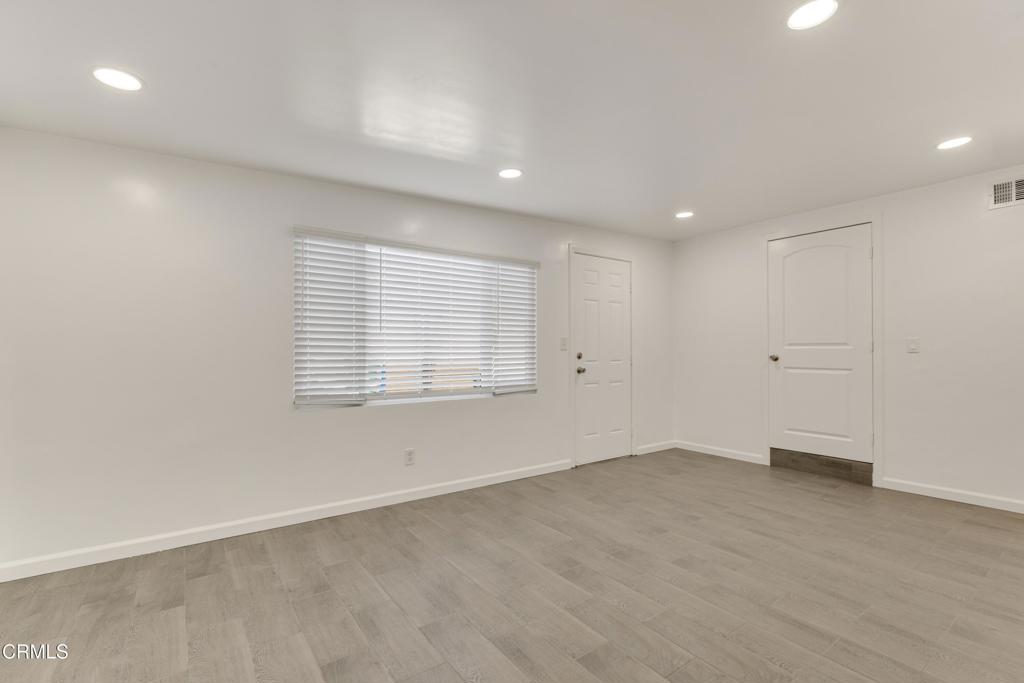 1235 1247 1235,1241,1247 Clavel Avenue Property Photo 18