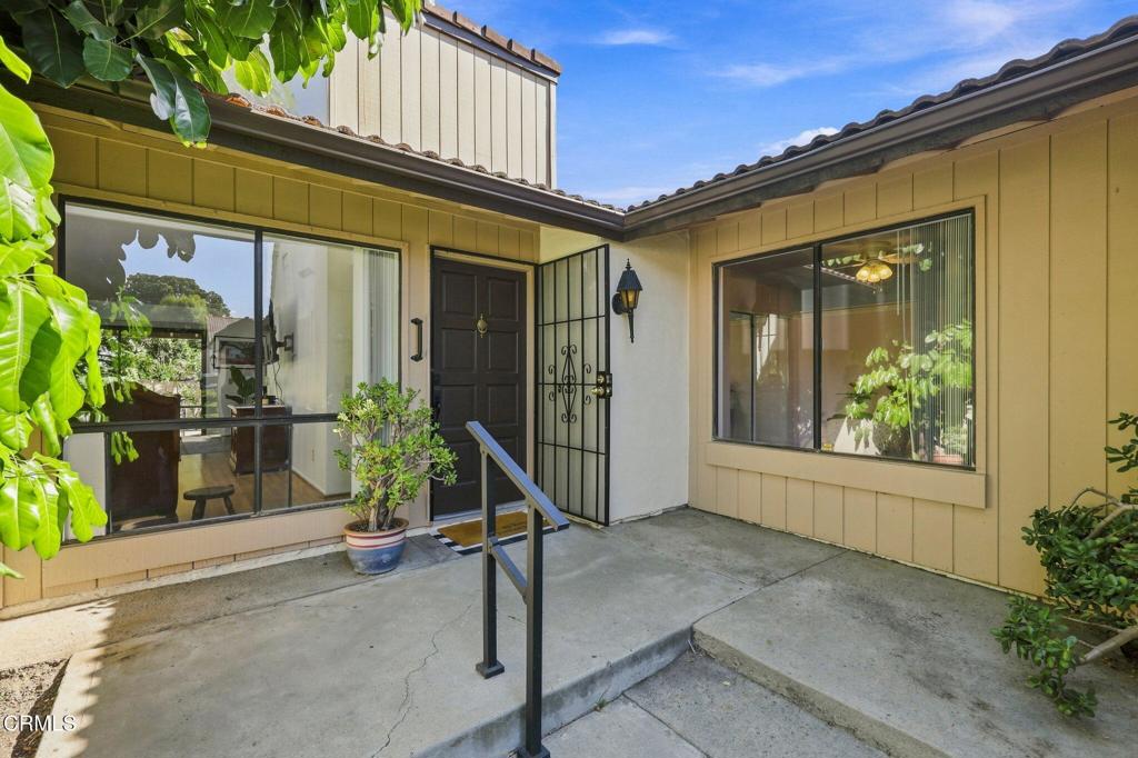 10412 Boulder Court Property Photo 3
