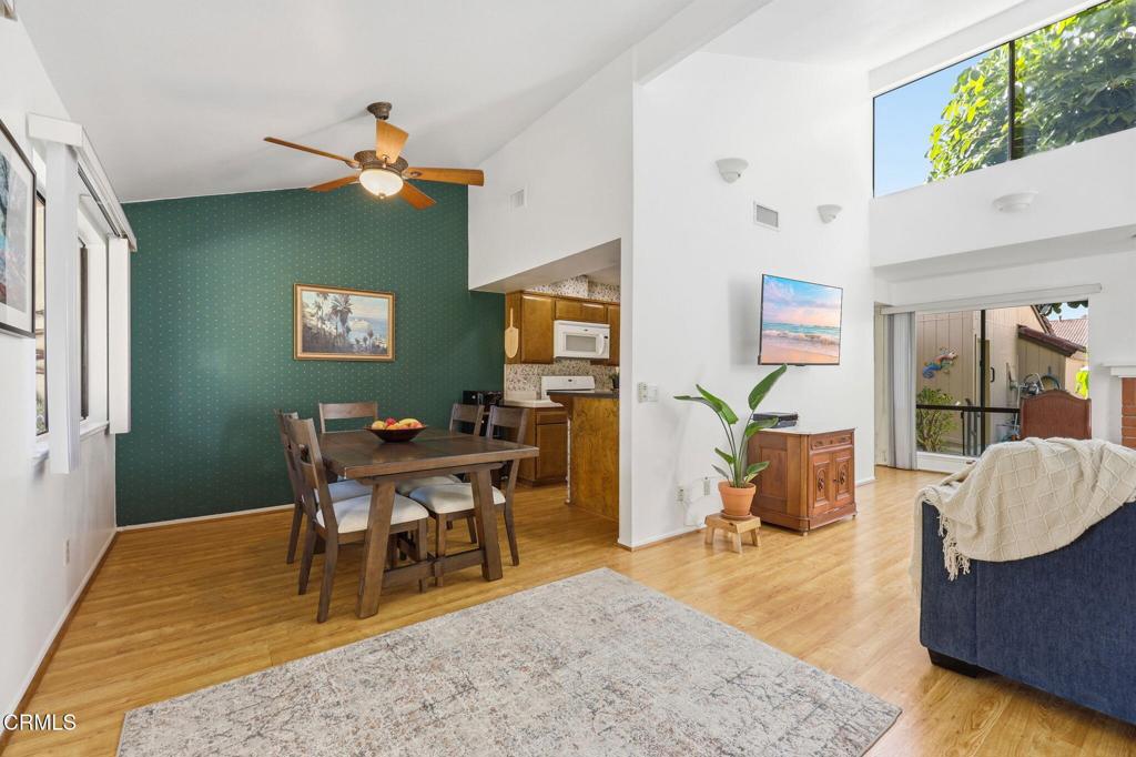 10412 Boulder Court Property Photo 7