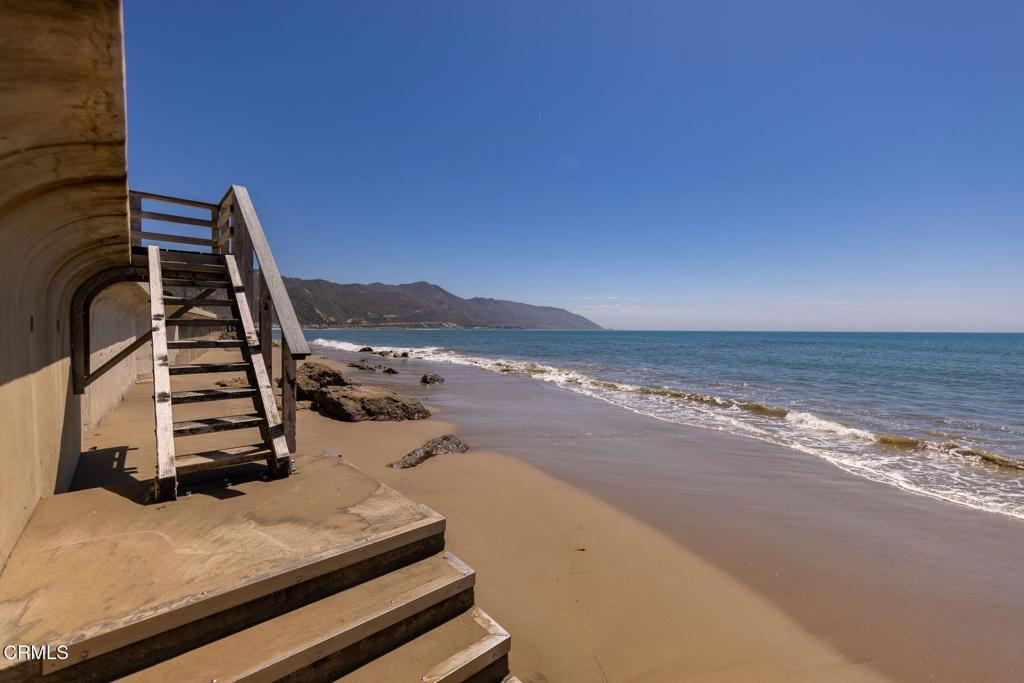 3828 W Pacific Coast Highway Property Photo 4