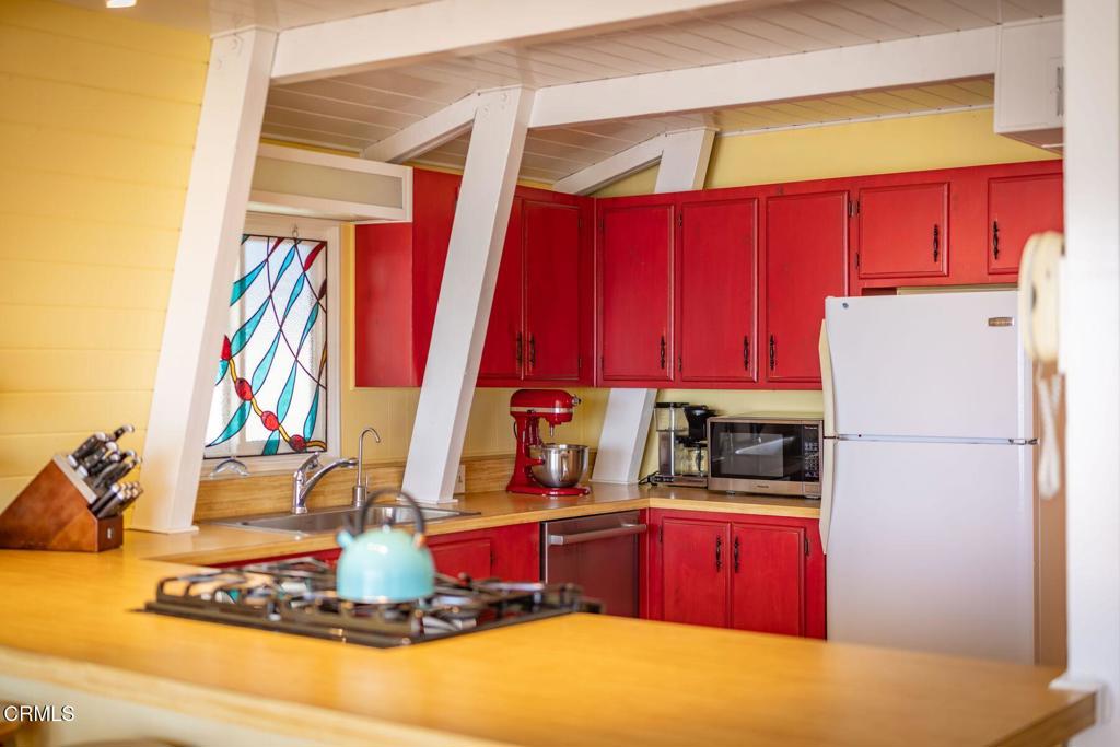 3828 W Pacific Coast Highway Property Photo 18