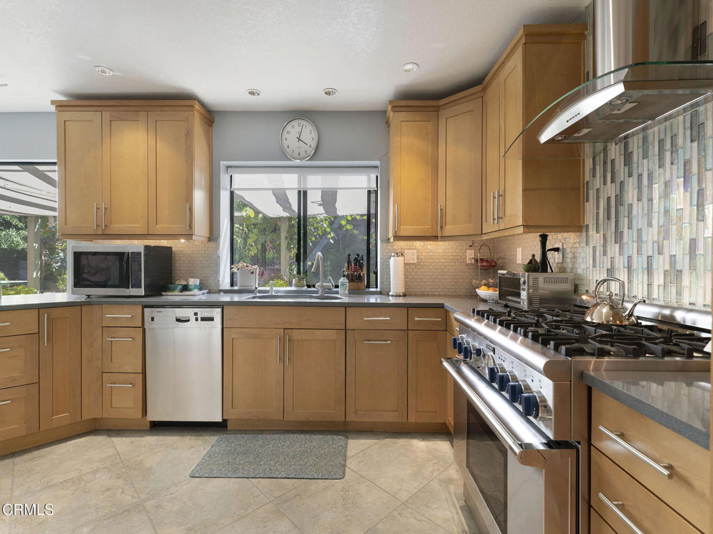 754 Lynnmere Drive Property Photo 8