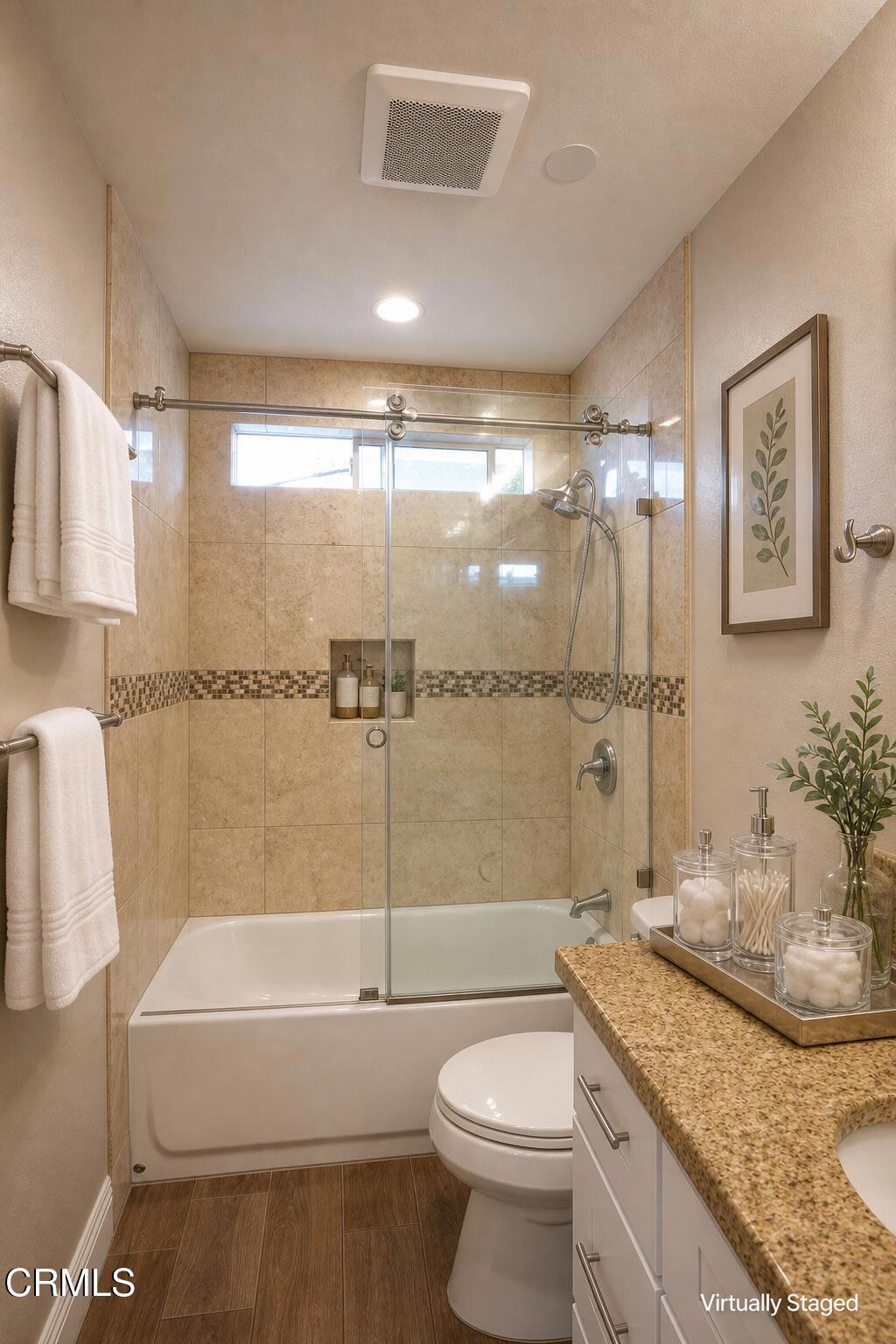 401 Hermosa Way Property Photo 5