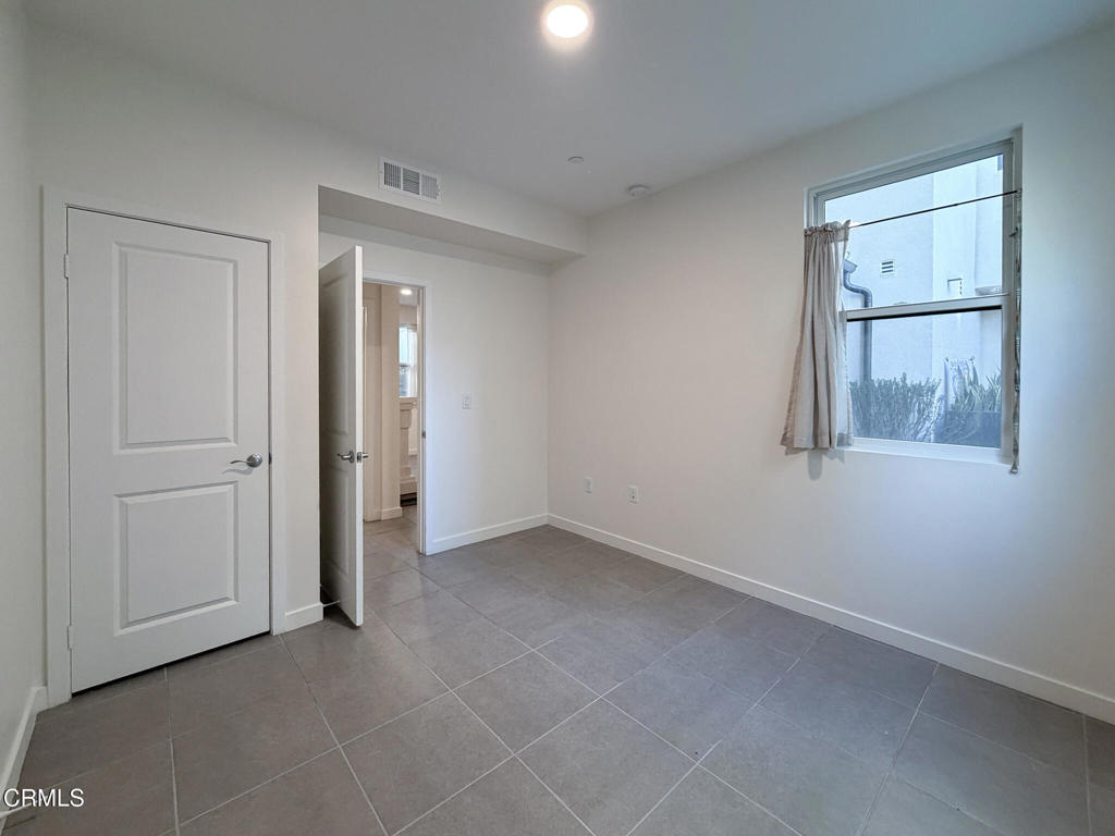 1568 E Thompson Boulevard Property Photo 17
