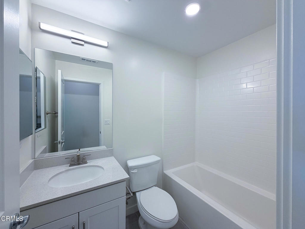 1568 E Thompson Boulevard Property Photo 23