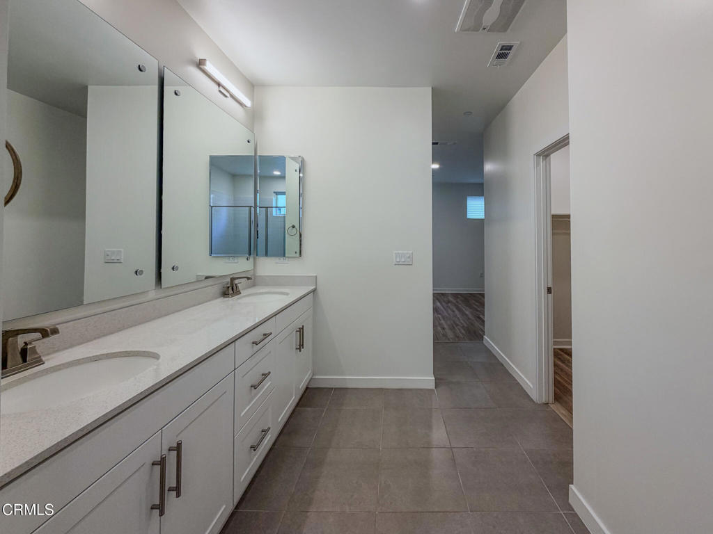 1568 E Thompson Boulevard Property Photo 33