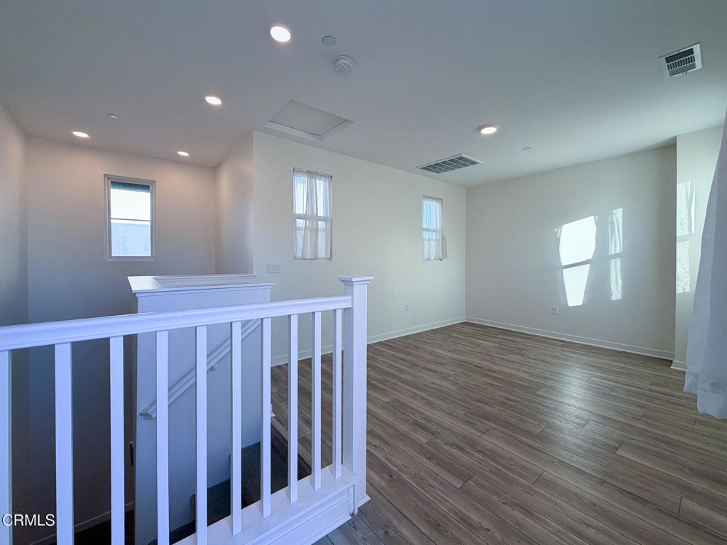 1568 E Thompson Boulevard Property Photo 35