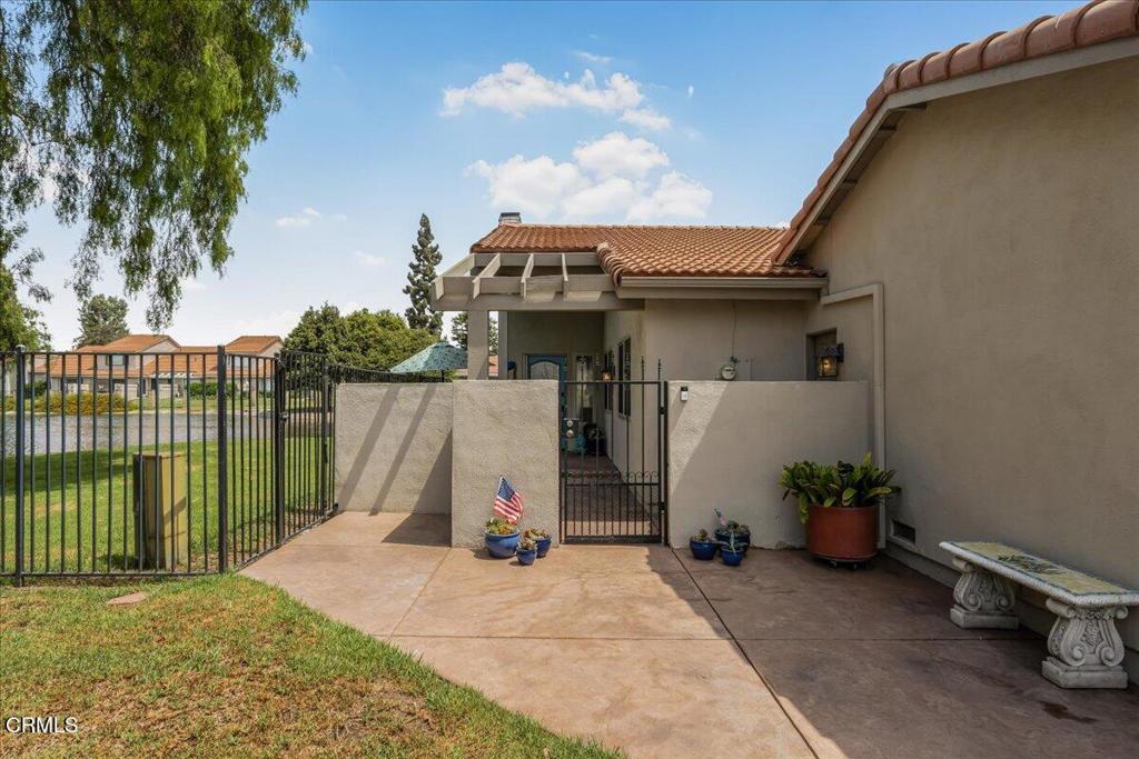 1691 Pierside Lane Property Photo 3