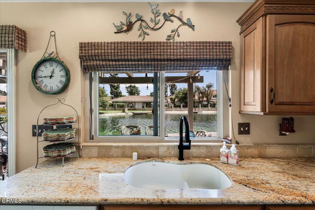 1691 Pierside Lane Property Photo 10