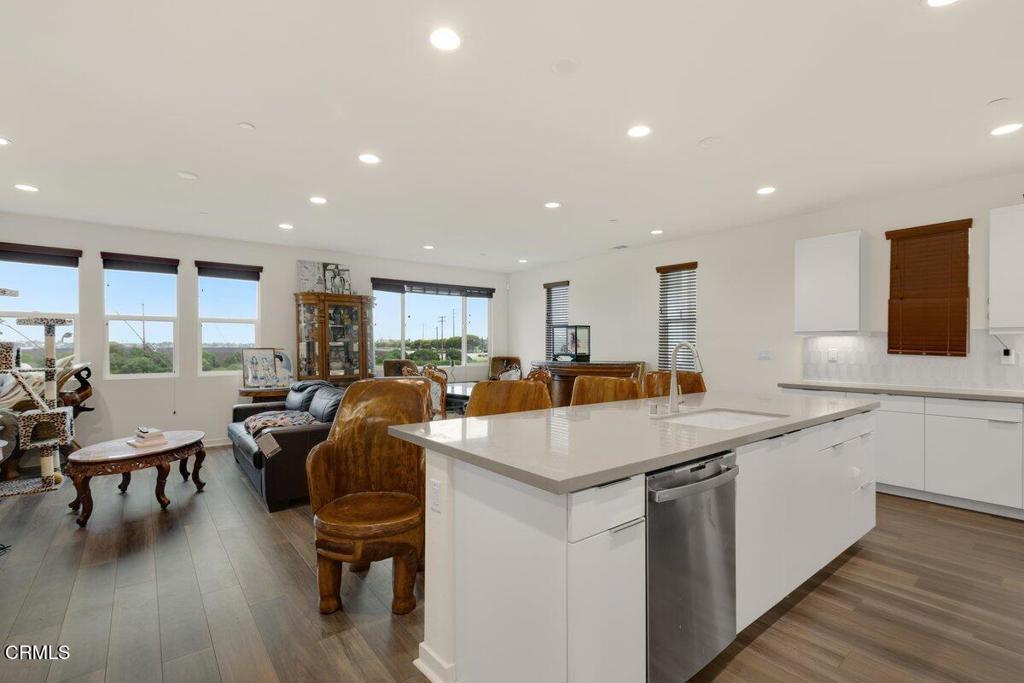 1054 Canal Street Property Photo 2