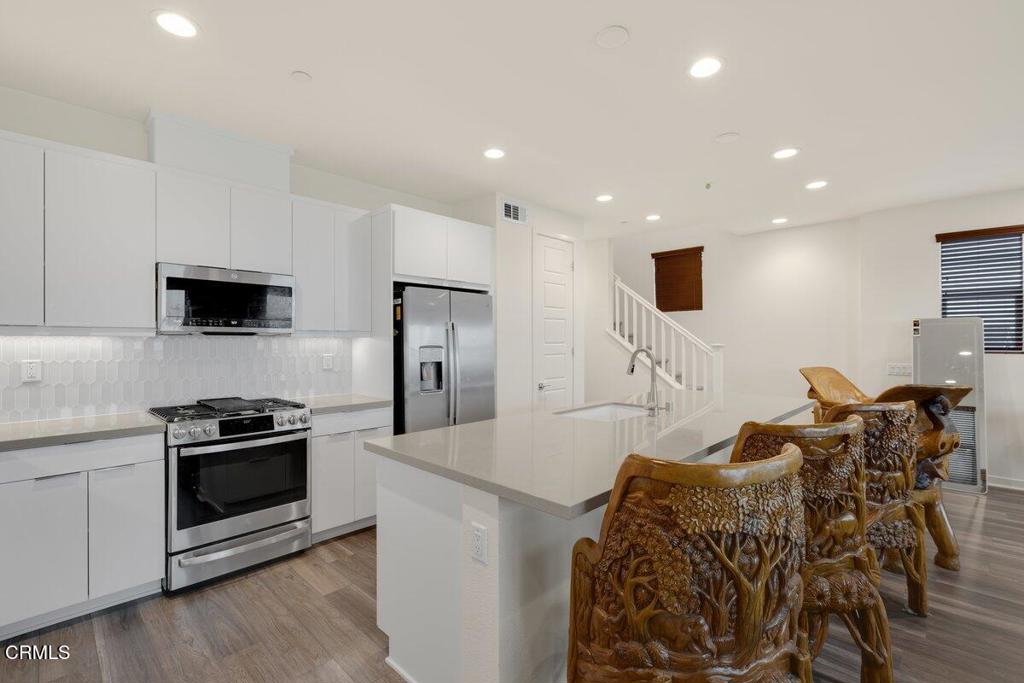 1054 Canal Street Property Photo 3