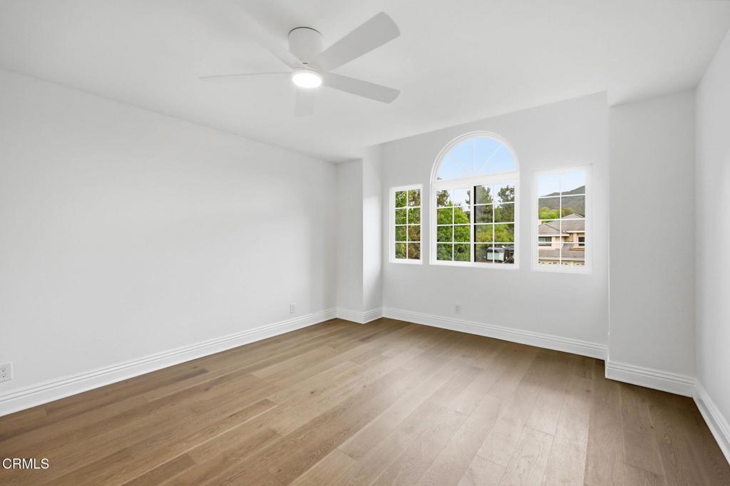 947 Golden Crest Avenue Property Photo 23