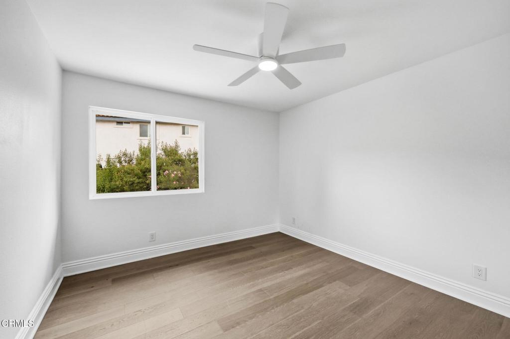 947 Golden Crest Avenue Property Photo 27