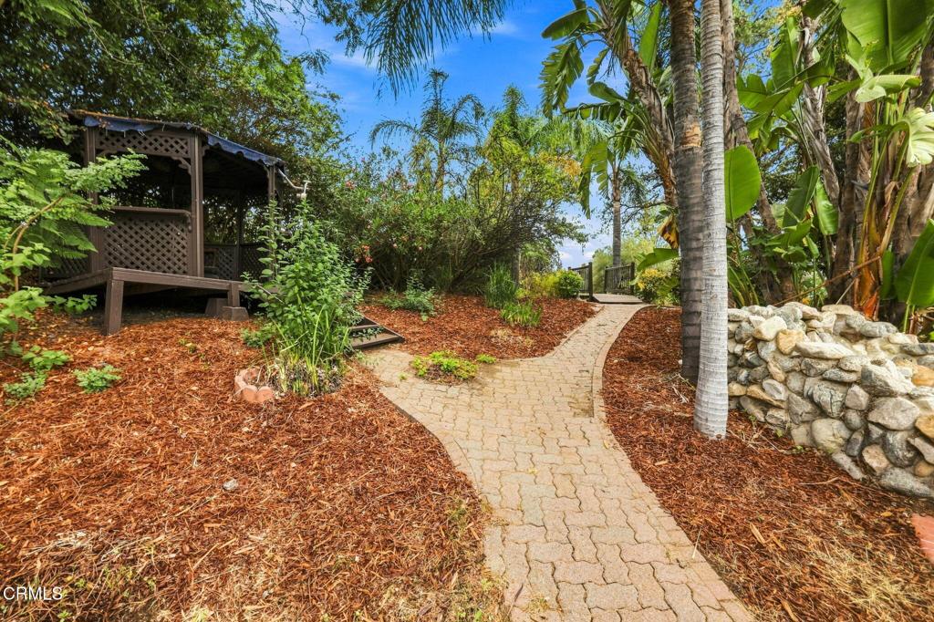 947 Golden Crest Avenue Property Photo 43