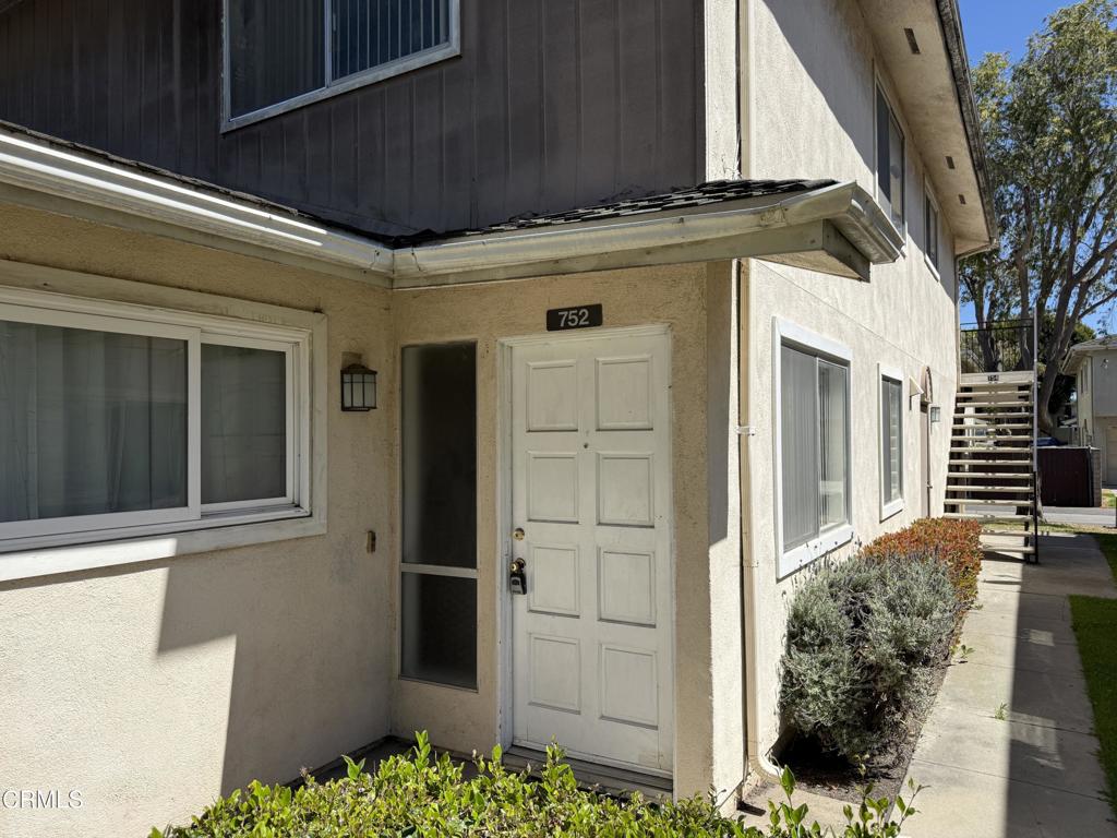 752 W Hemlock Street Property Photo 1