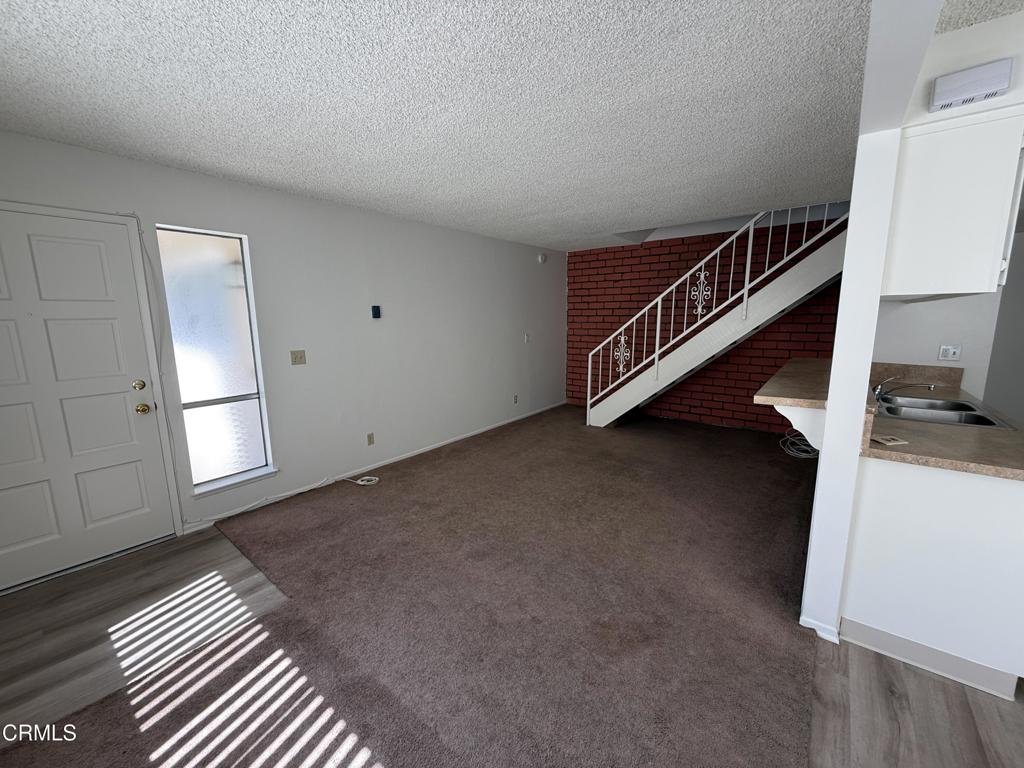 752 W Hemlock Street Property Photo 3