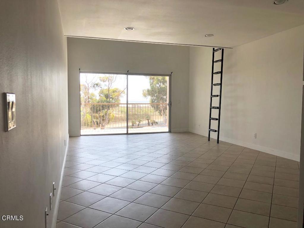 924 Lighthouse Way Property Photo 4