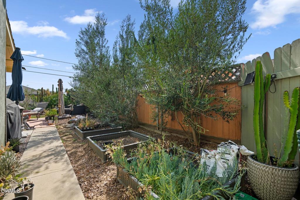 2240 Crestmont Drive Property Photo 19