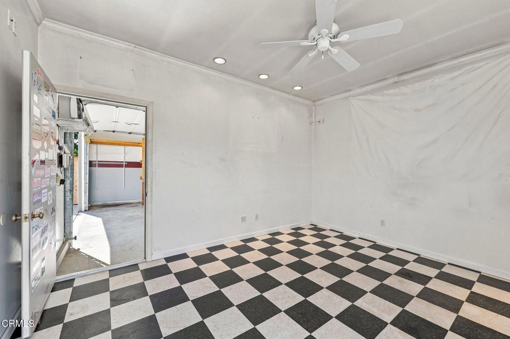 385 Hayes Avenue Property Photo 21