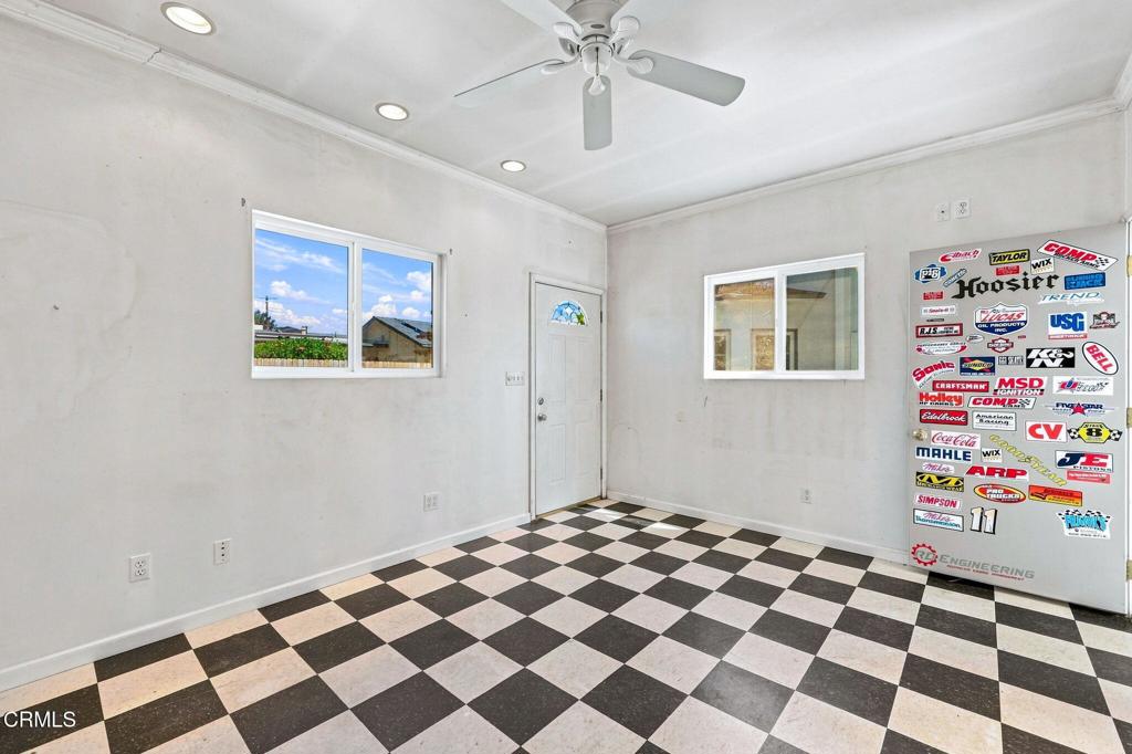 385 Hayes Avenue Property Photo 22