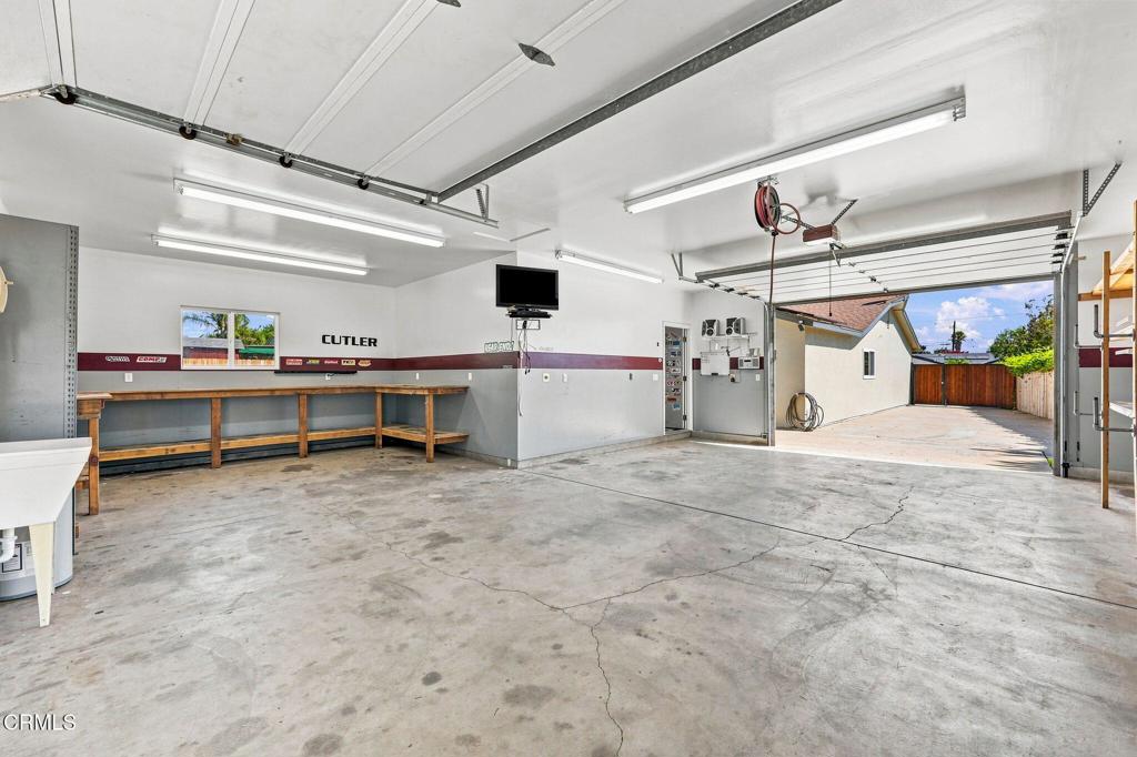 385 Hayes Avenue Property Photo 43