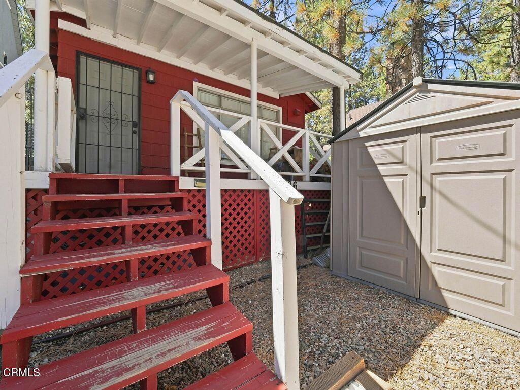 506 W Rainbow Boulevard Property Photo 3