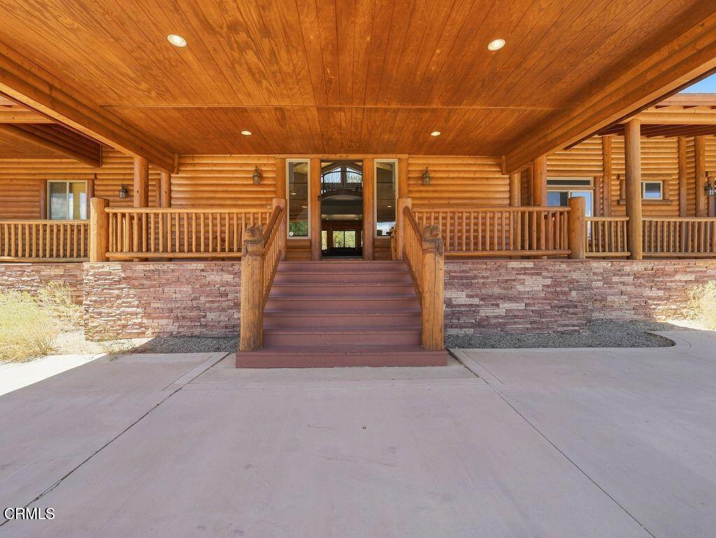 1099 Heritage Trail Property Photo 3
