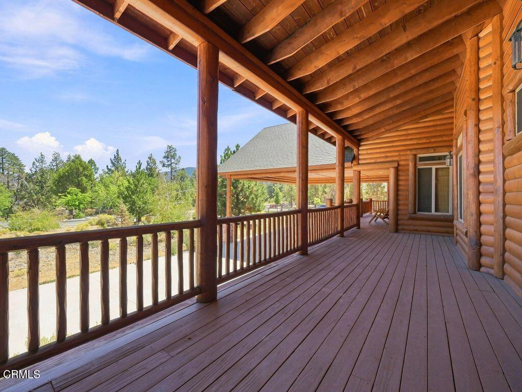 1099 Heritage Trail Property Photo 5