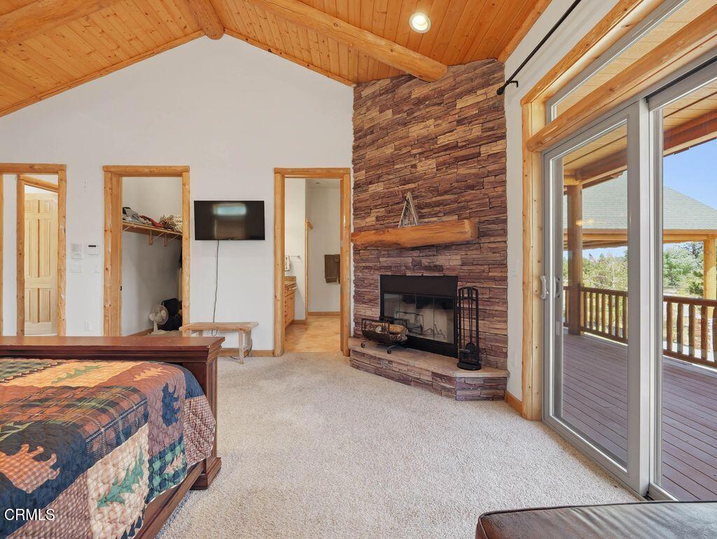 1099 Heritage Trail Property Photo 22