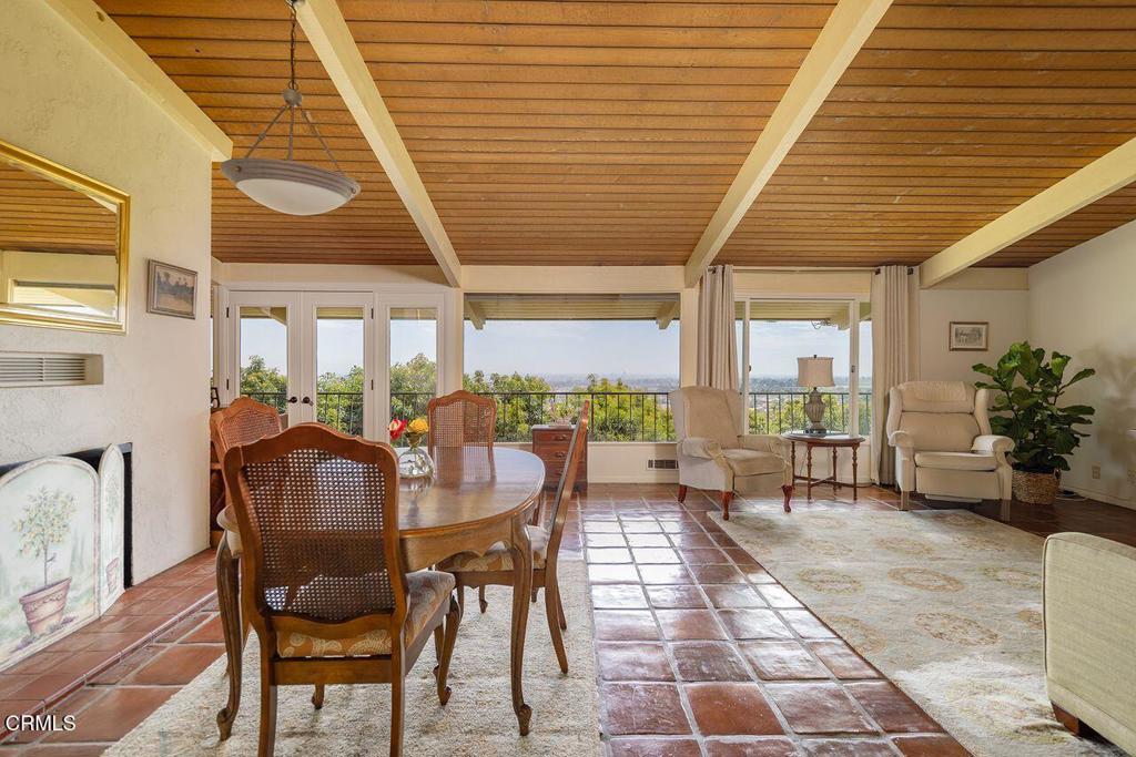 11111 Foothill Road Property Photo 6