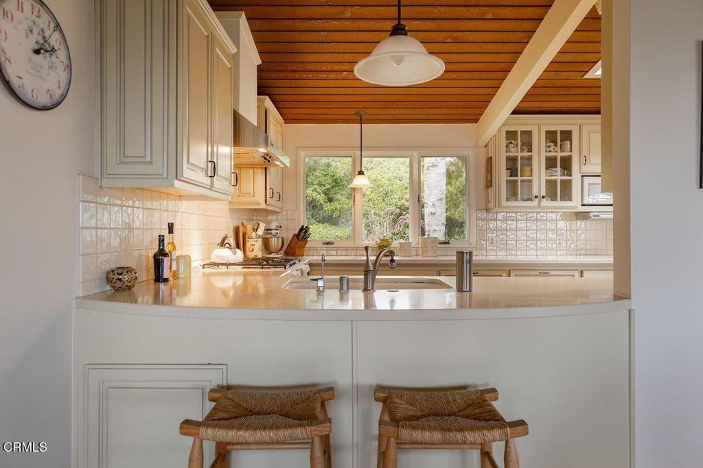 11111 Foothill Road Property Photo 15
