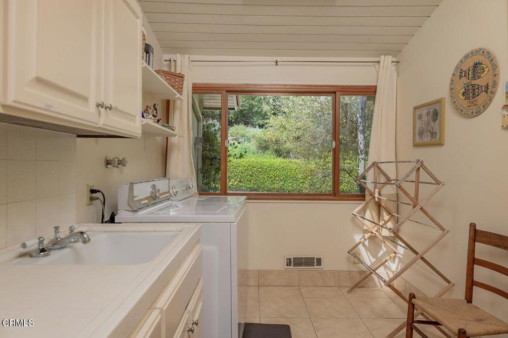11111 Foothill Road Property Photo 21