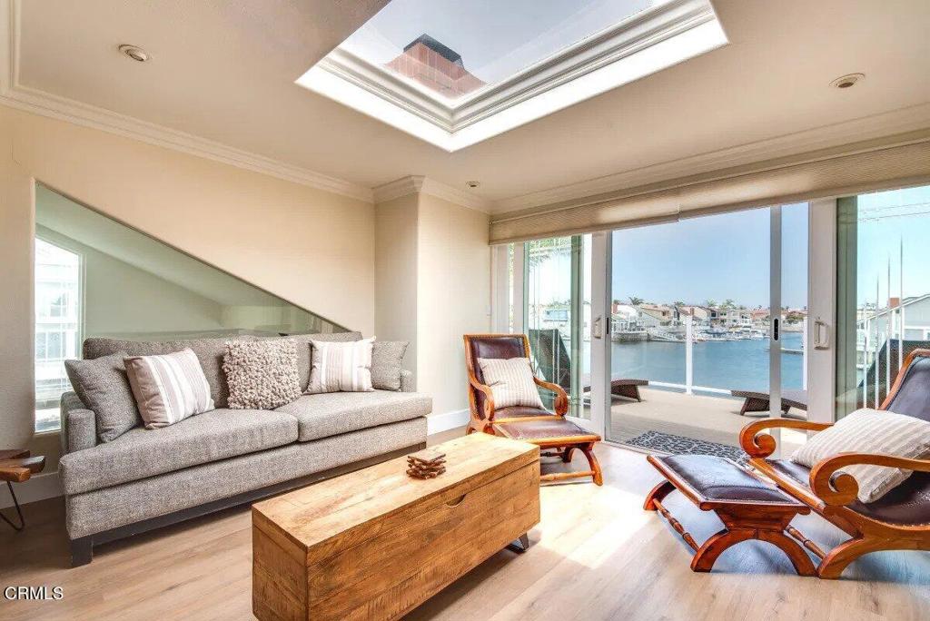 2240 Harbor Boulevard Property Photo 4