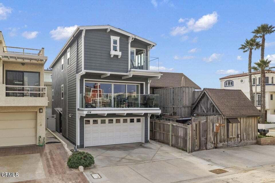 104 La Brea Street Property Photo 3