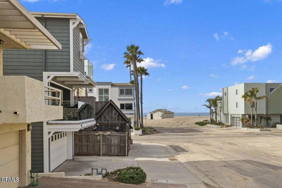 104 La Brea Street Property Photo 4