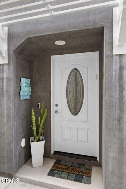 104 La Brea Street Property Photo 5